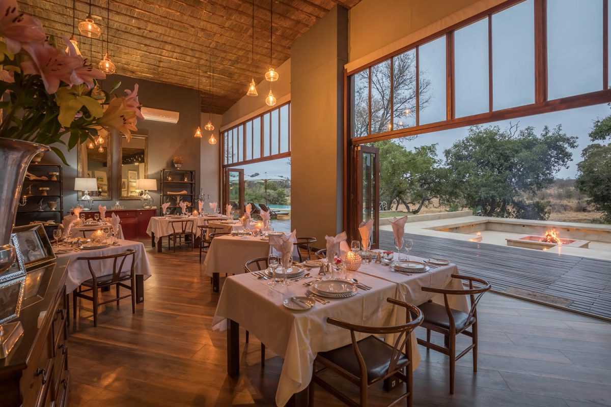 Becks-Safari-Lodge-South-Africa-bushveld-exclusive-Karongwe-Portfolio-environmental-sustainability-Dining-Room