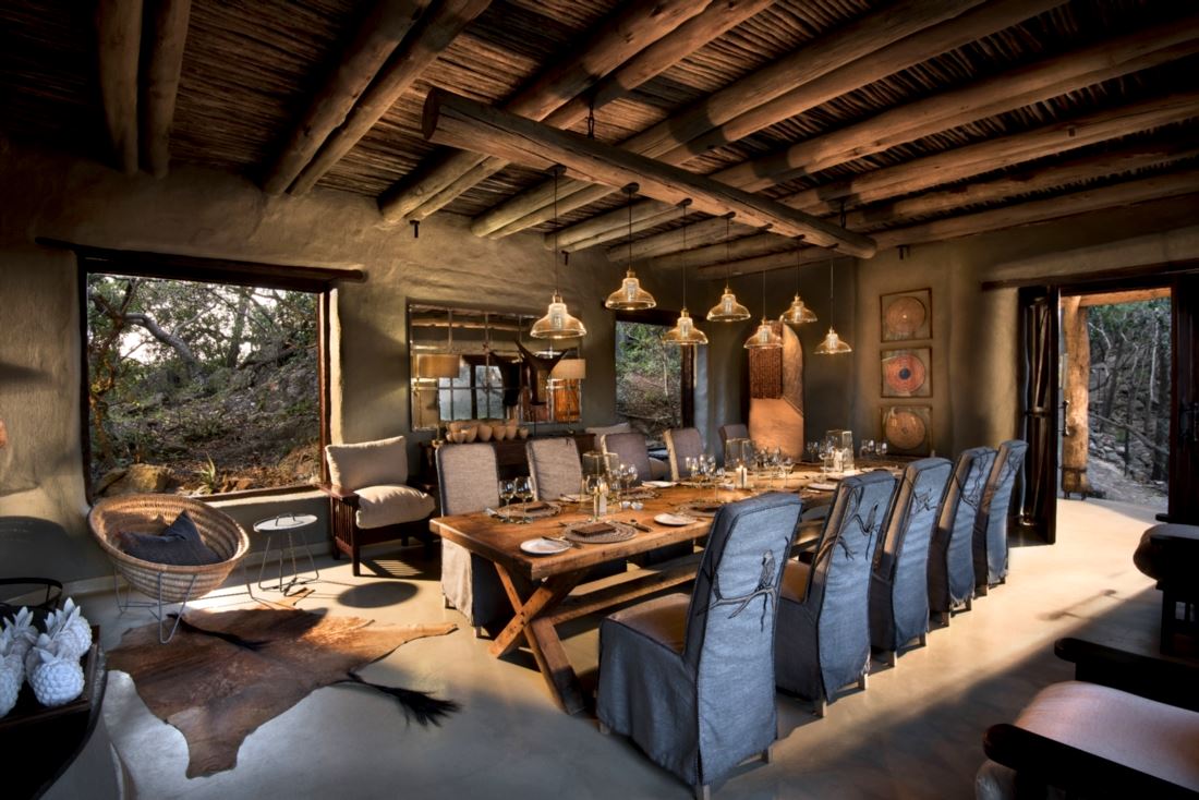 Guest-Dining-at-Phinda-Rock-Lodge-3-1