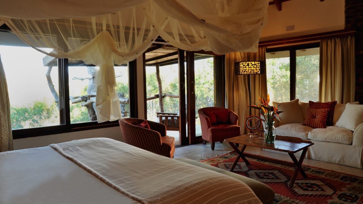 Idube-Game-Reserve_bedroom_03