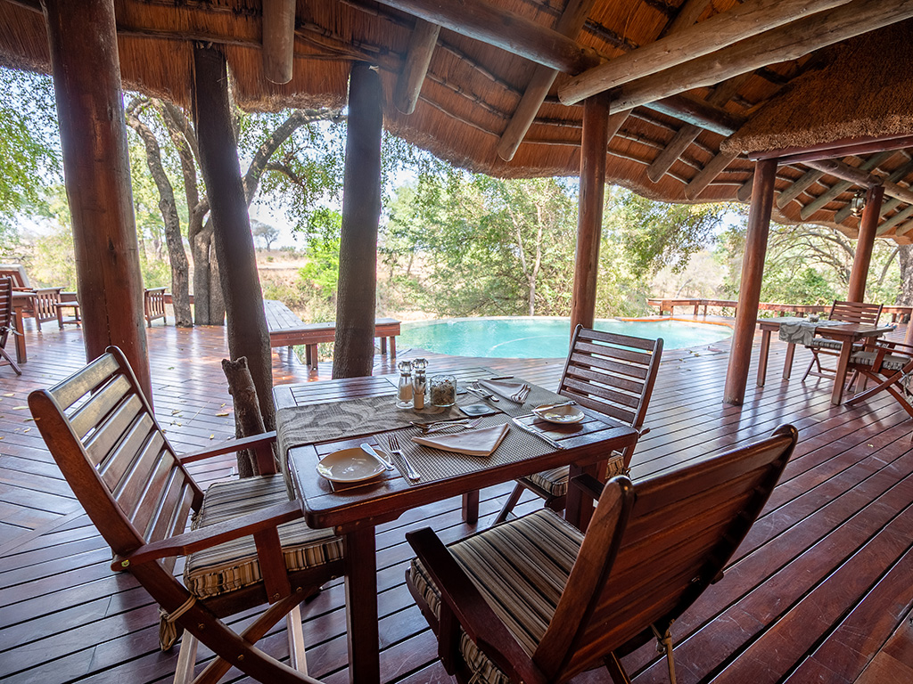 Imbal-safrai-Lodge-facilities-experience-pool