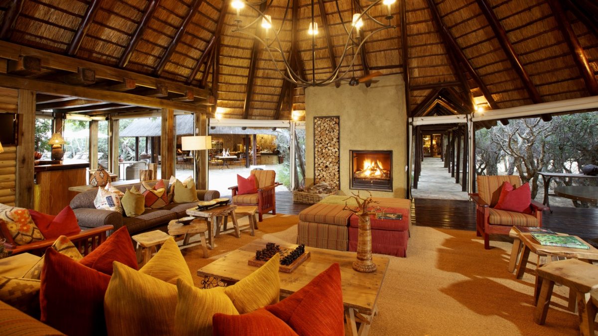 Kapama-Buffalo-Lounge