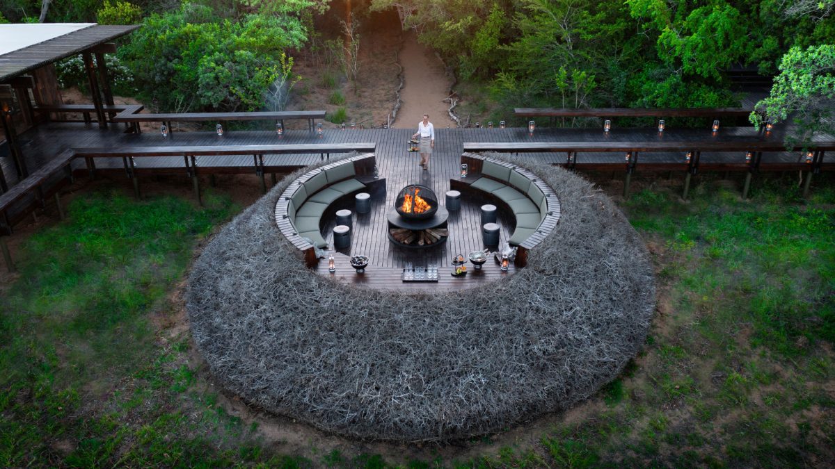 South-Africa-Phinda-Forest-Lodge-Guest-Area-Firepit_4