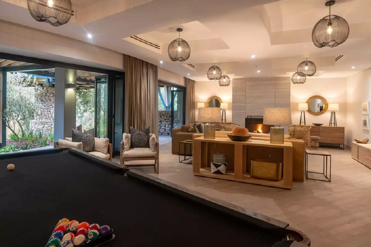 pool-area-1-1200x800