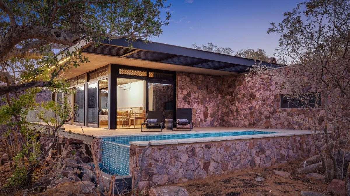 57W-suite-with-pool