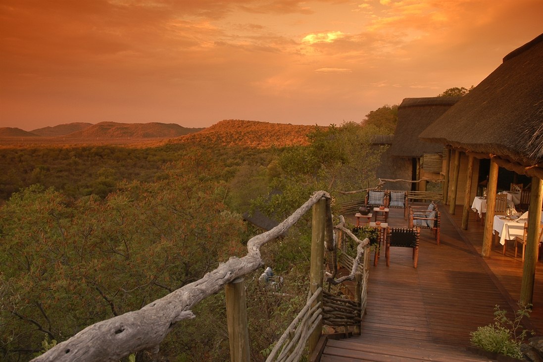 Buffalo-Ridge-sunset-deck
