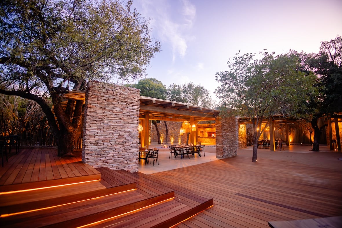 Kapama-River-Lodge-Boma-safari-private-dining-