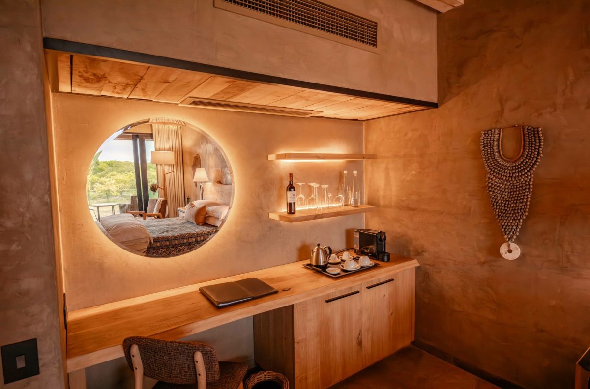 Kapama-River-Lodge-Deluxe-suite-coffee-station-1-scaled