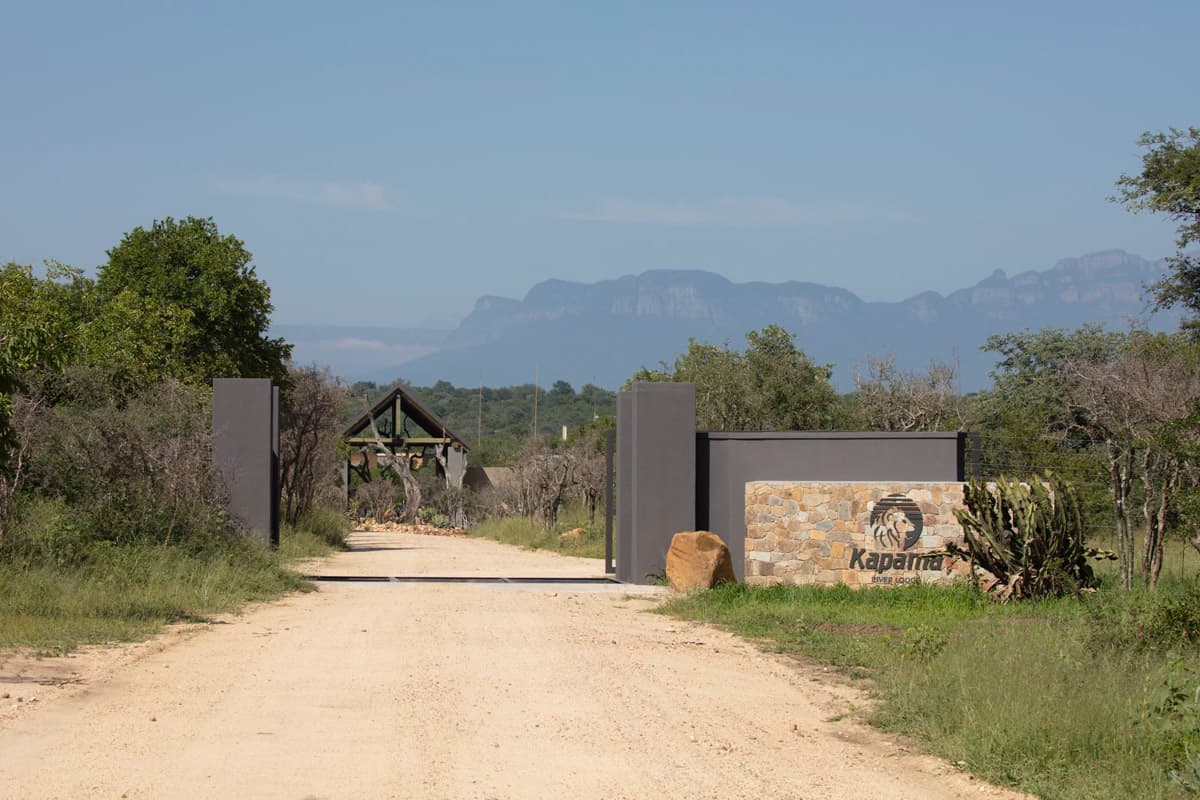 Kapama-River-Lodge-Entrance-Gate
