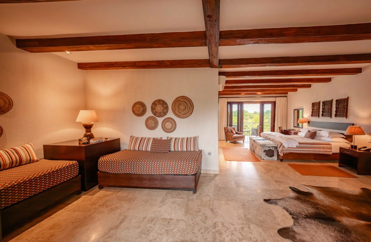 Kapama-River-Lodge-Spa-Family-open-plan-suite-scaled