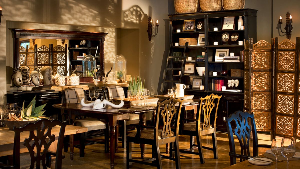 Lion-Sands_Tinga-Lodge_2_Guest-Interior-Dining-Area-1
