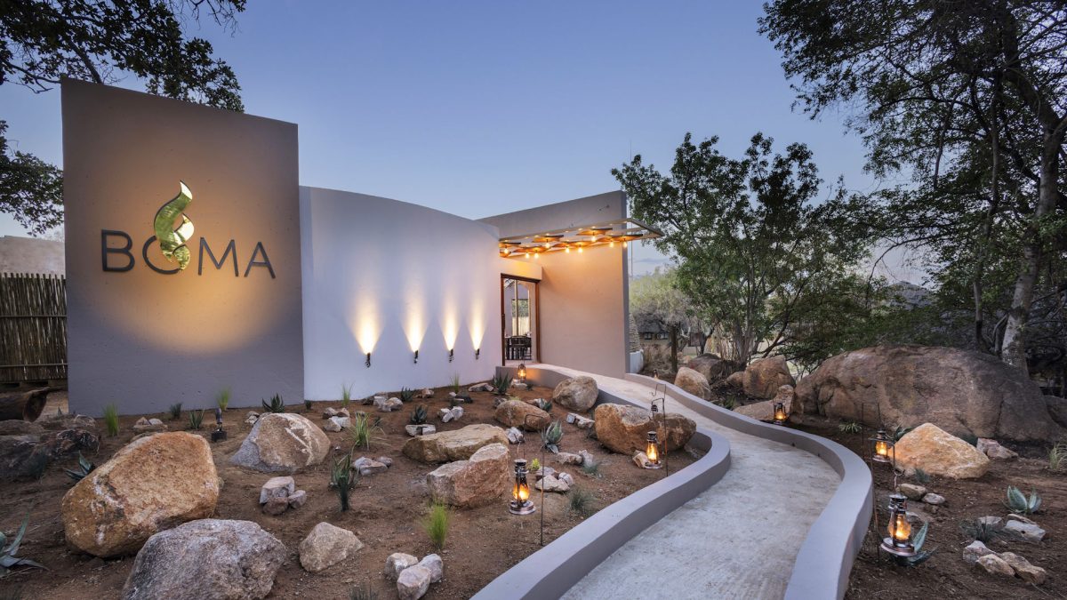 Mabula-Game-Lodge-Boma-Entrance