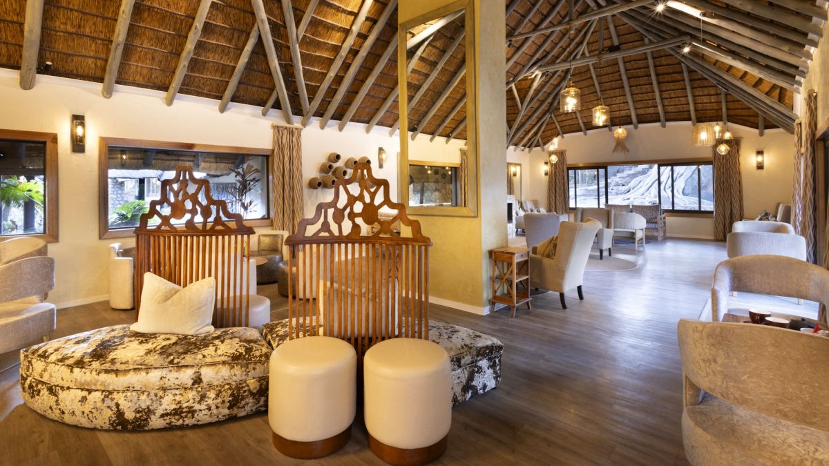 Mabula-Game-Lodge-Lounge-2