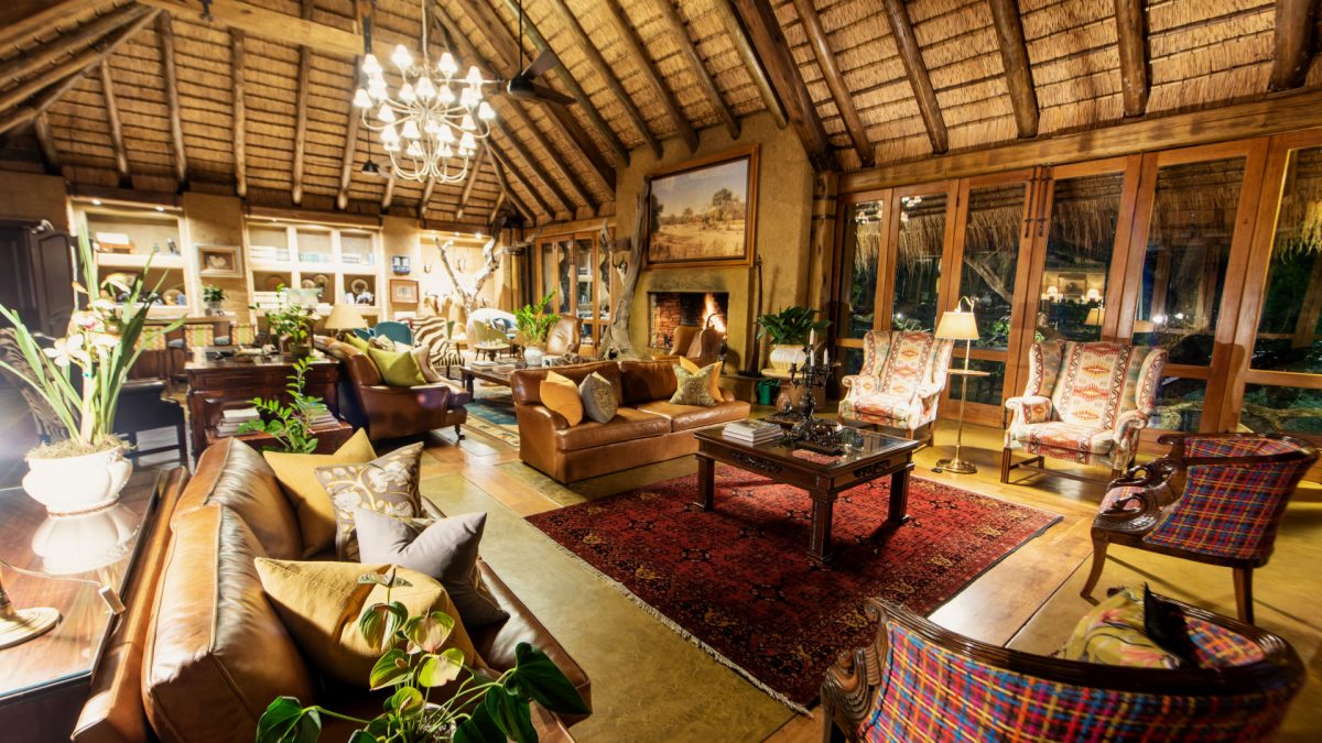 Main-Lodge-Lounge-Area