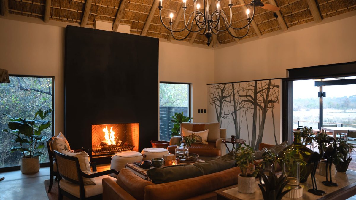 Main-lodge-lounge