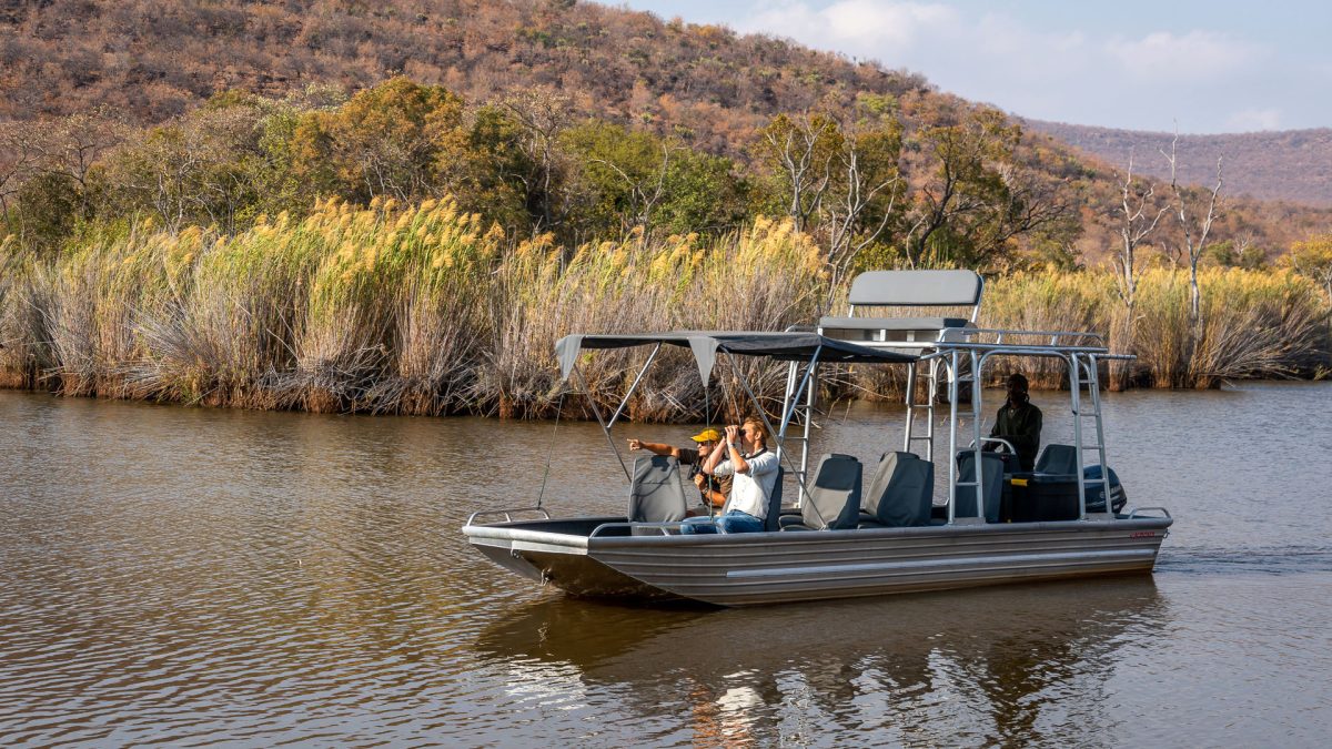 Noka-boat-safari