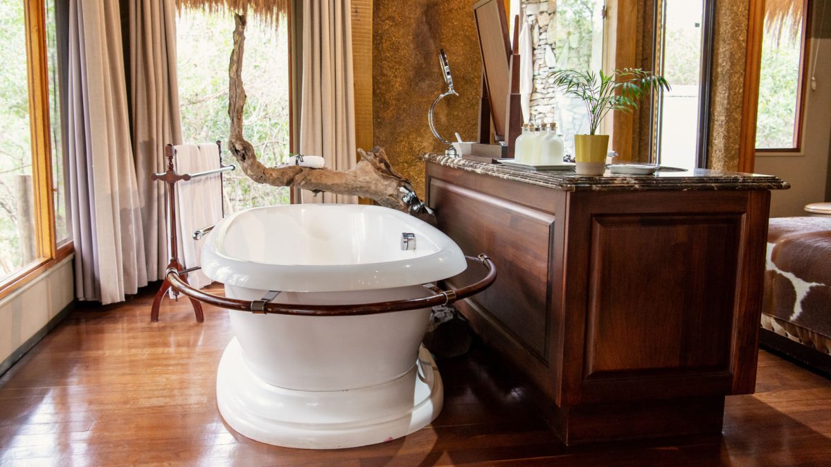 Open-Plan-Bathroom