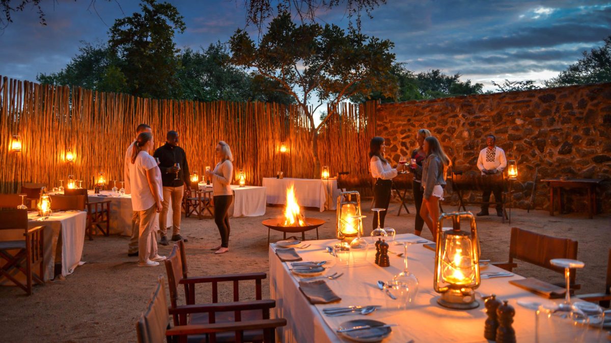 Outdoor-dining-boma-1