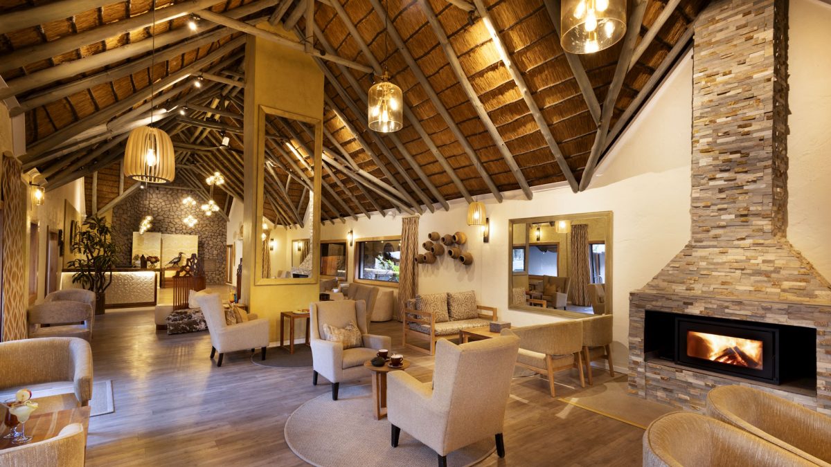 Signature-Mabula-Game-Lodge-Lounge