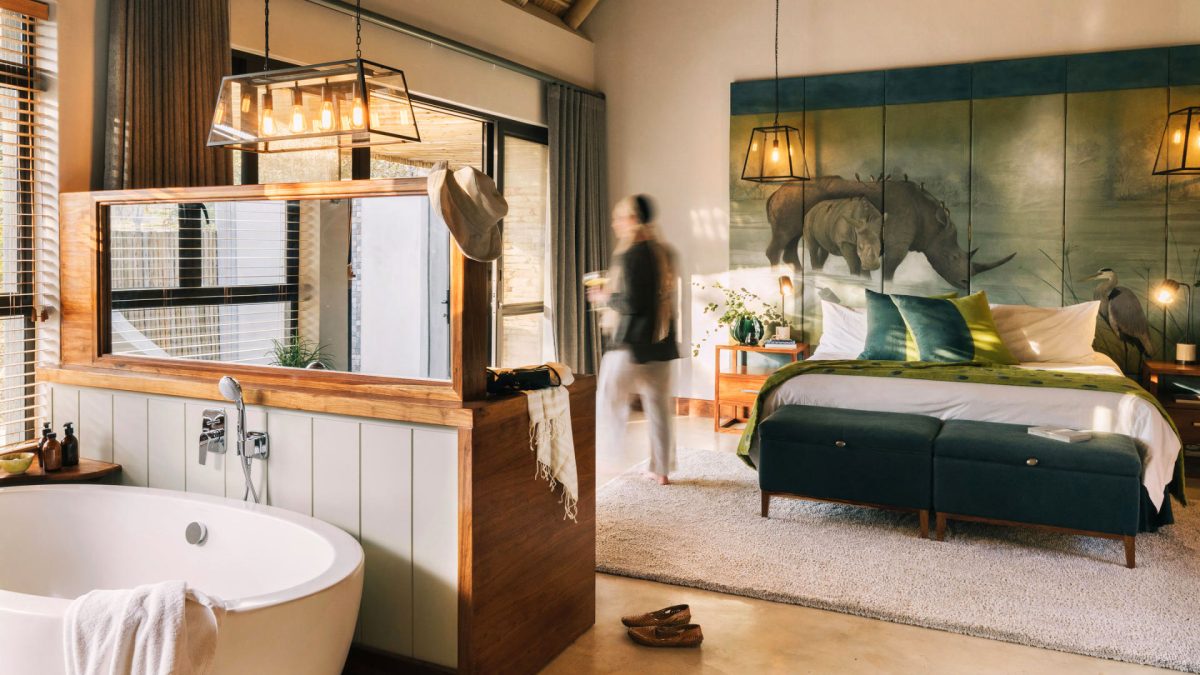 Simbavati-Camp-George-Luxury-Suite-Bathroom