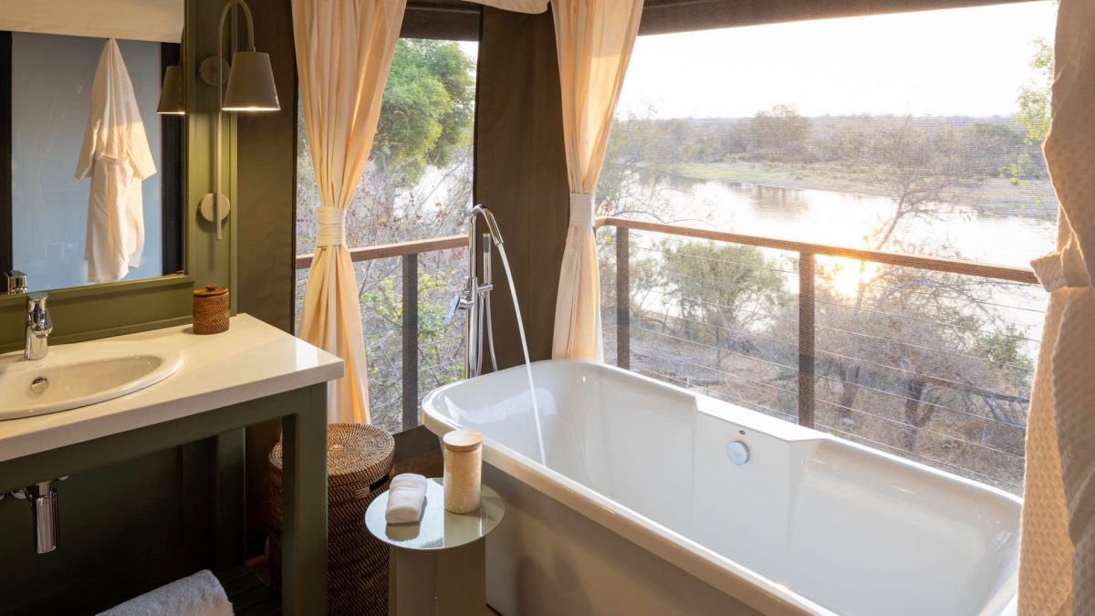 Simbavati-Hilltop-Lodge_12