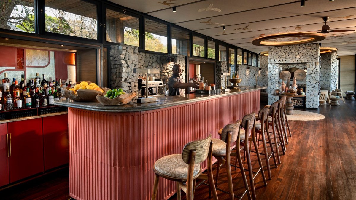 South-Africa-Ngala-Tented-Camp-main-guest-area-bar-_2_-Collections-3000w