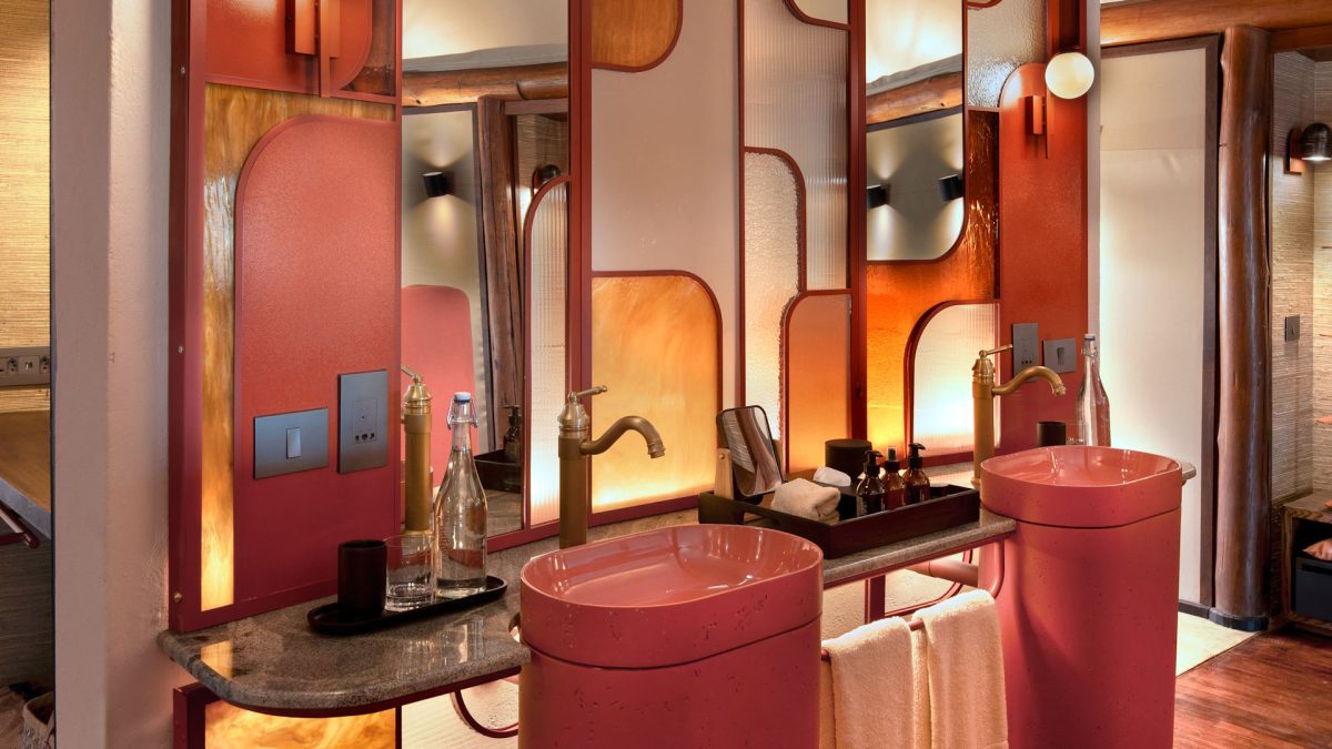 South-Africa-Ngala-Tented-Camp-tented-suite-bathroom-Collections-3000w