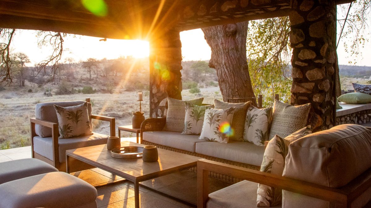 The-Last-Word-Kitara-outdoor-lounge