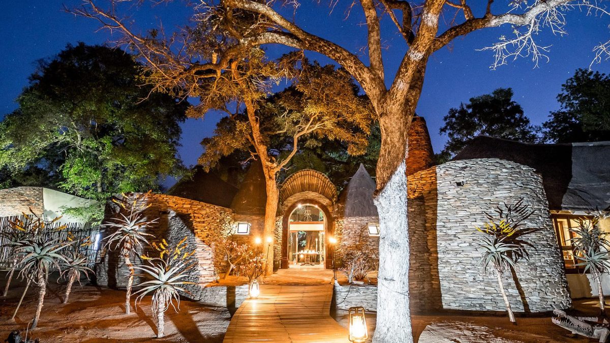 Tintswalo-entrance2
