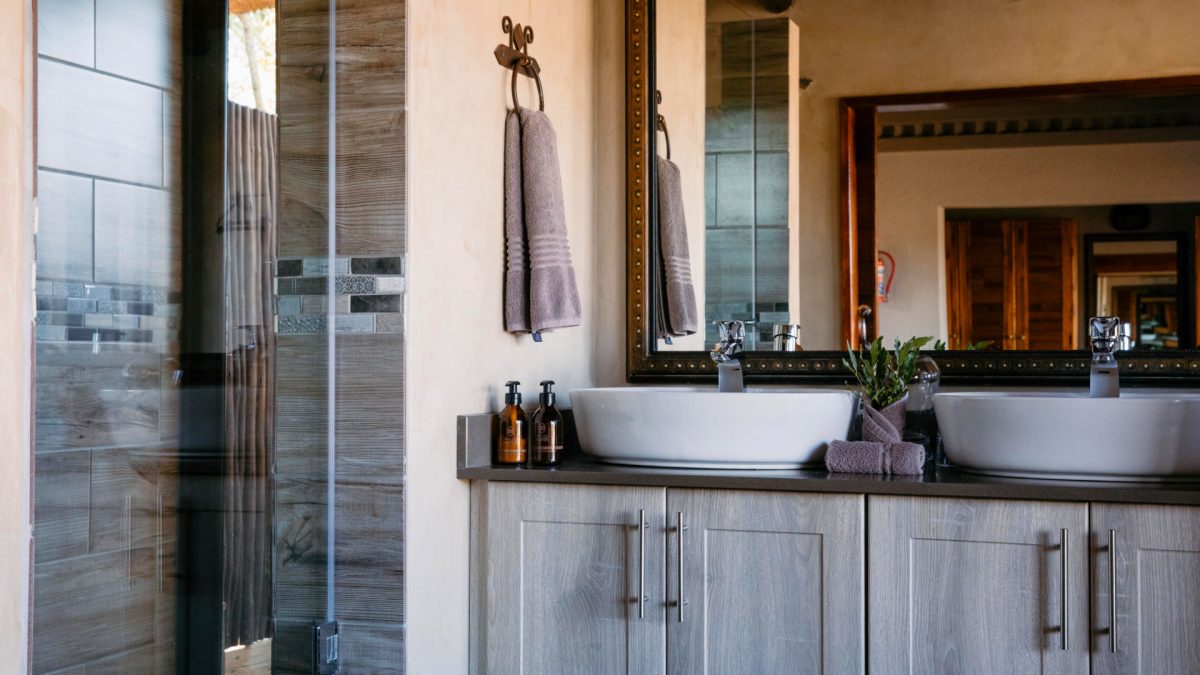 Waterbuck-Lodge_13