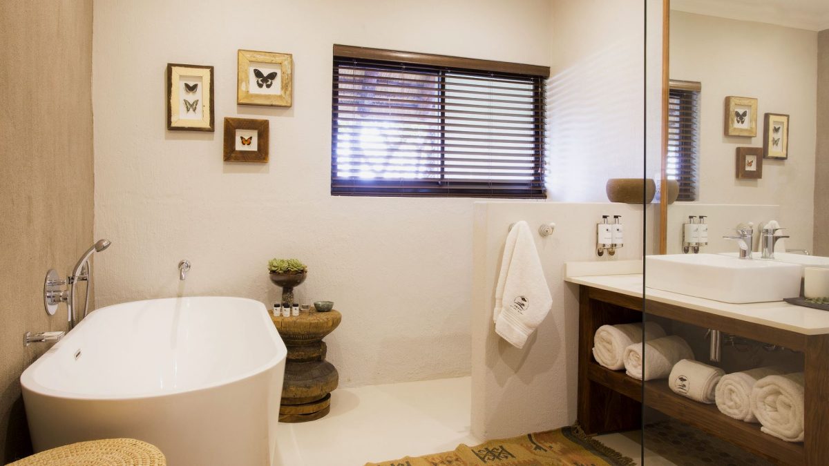 amani-bathroom-1