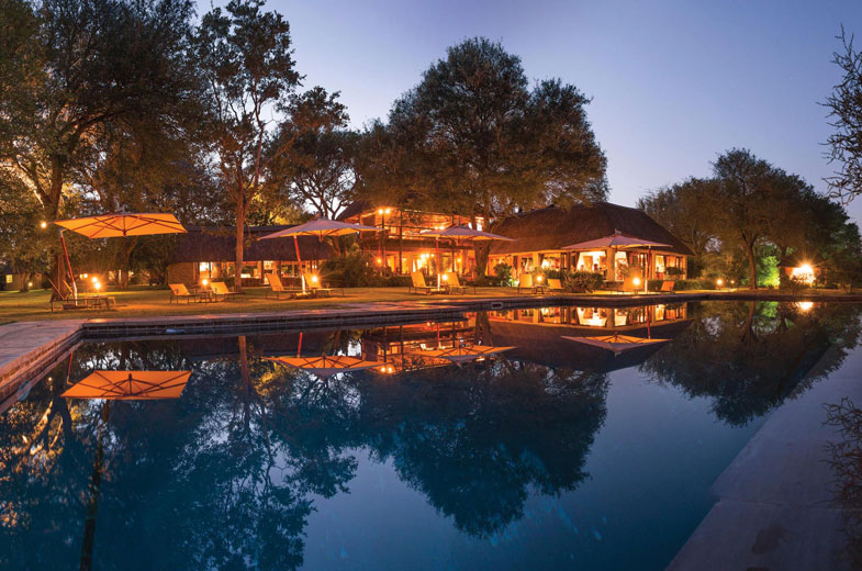 beautiful-evenings-at-the-safari-lodge