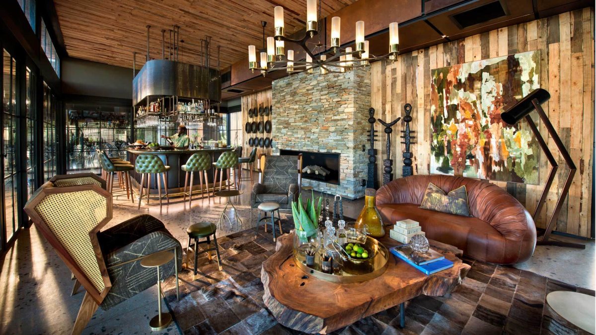 guest-lounge-area-at-andbeyond-tengile-in-south-africa