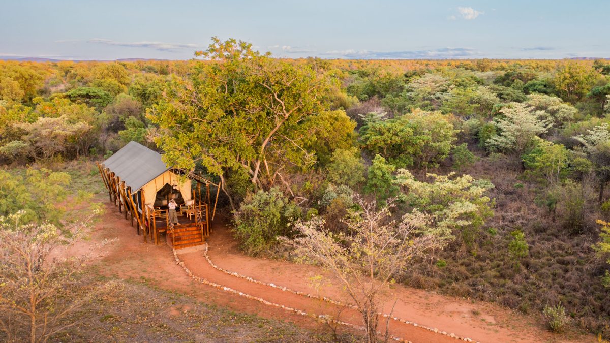 kwa-aerial-of-tent