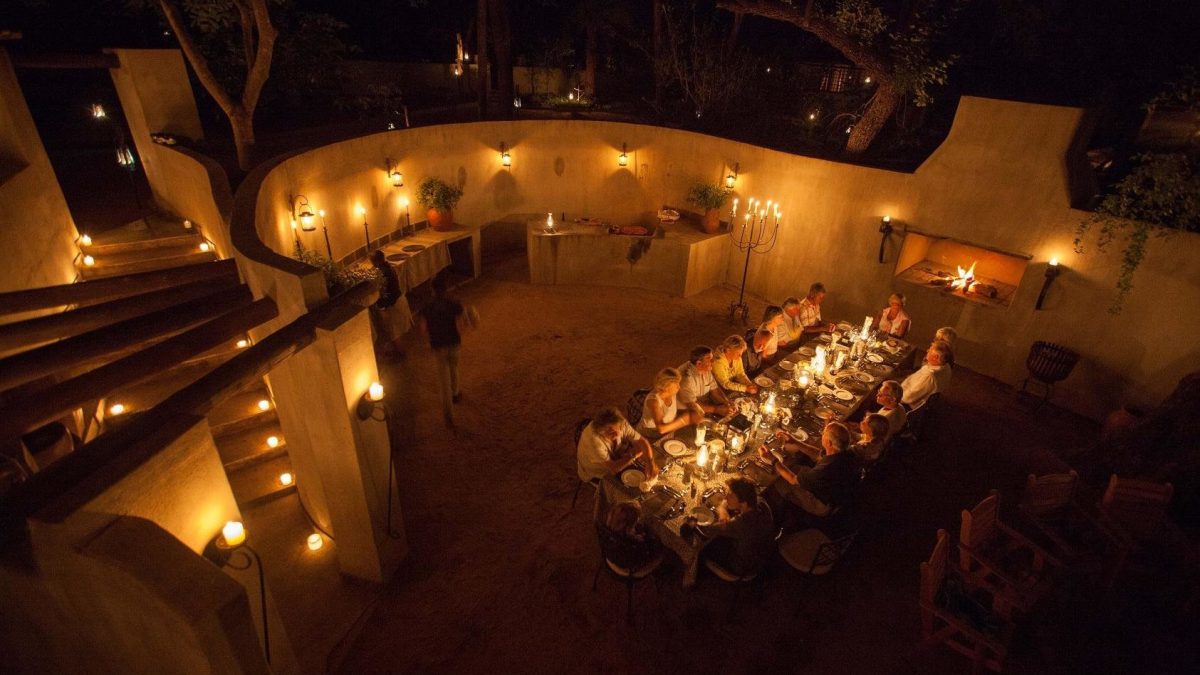 nottens-bush-camp-facilities-boma-01