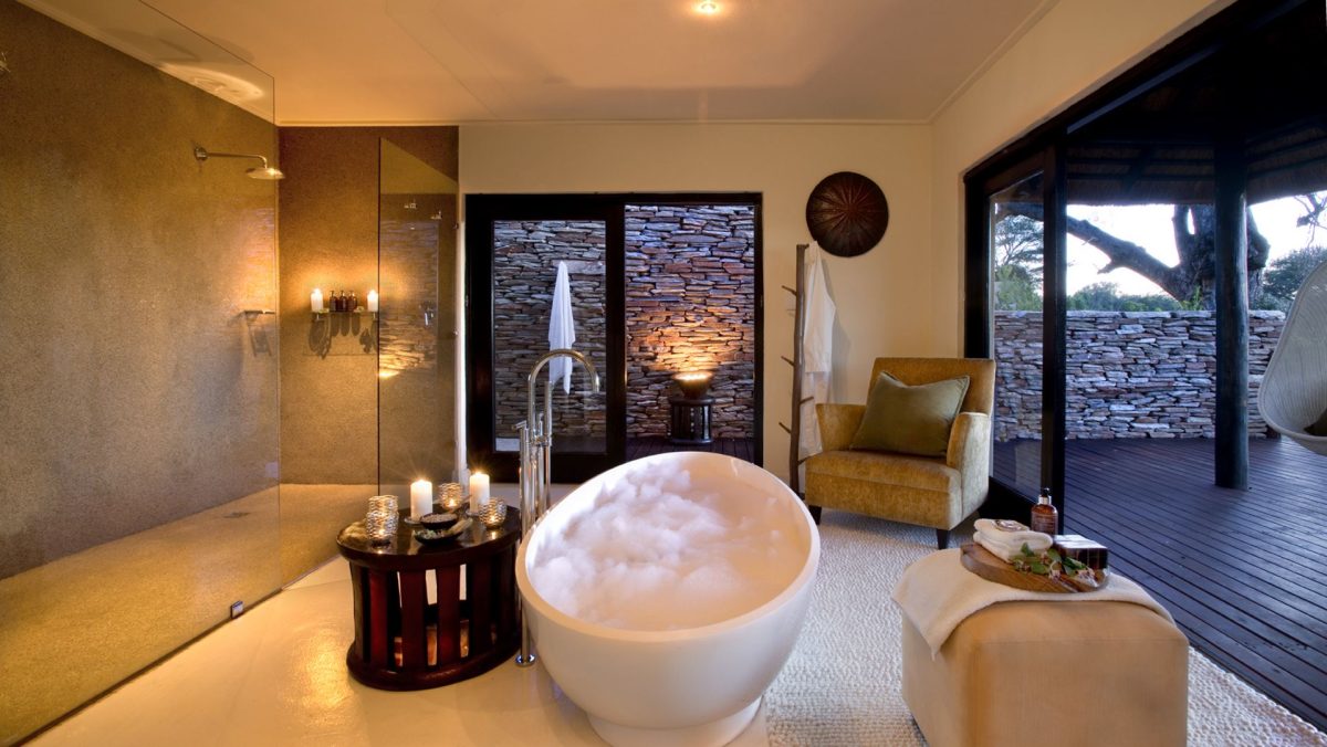 riverlodgebathroom-141000