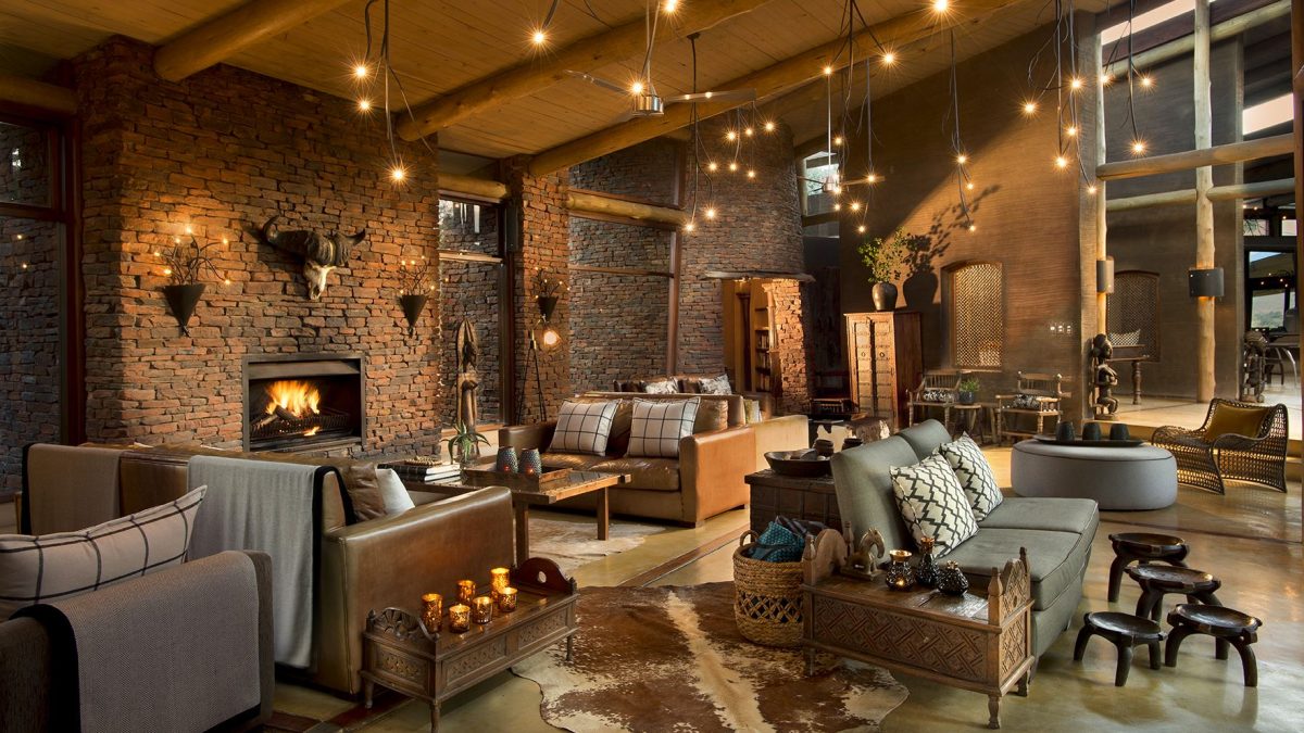 thelodge-051242-1